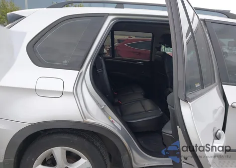 2007 BMW X5 3.0Si z USA, uszkodzony, nr VIN 5UXFE43567L039774